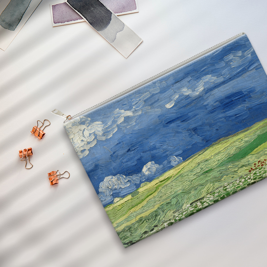 구름 낀 하늘 아래 밀밭 풍경 빈센트 반 고흐 레더 디자인 파우치 클러치